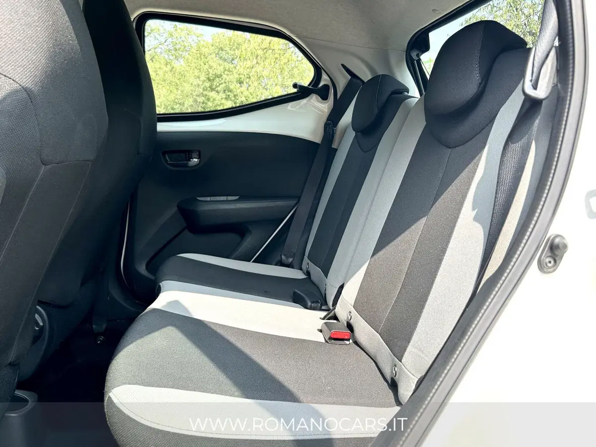 Toyota Aygo usata a Monza e Brianza (13)