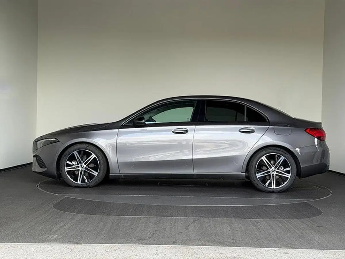 Mercedes-Benz Classe A Sedan nuova a Bergamo (4)