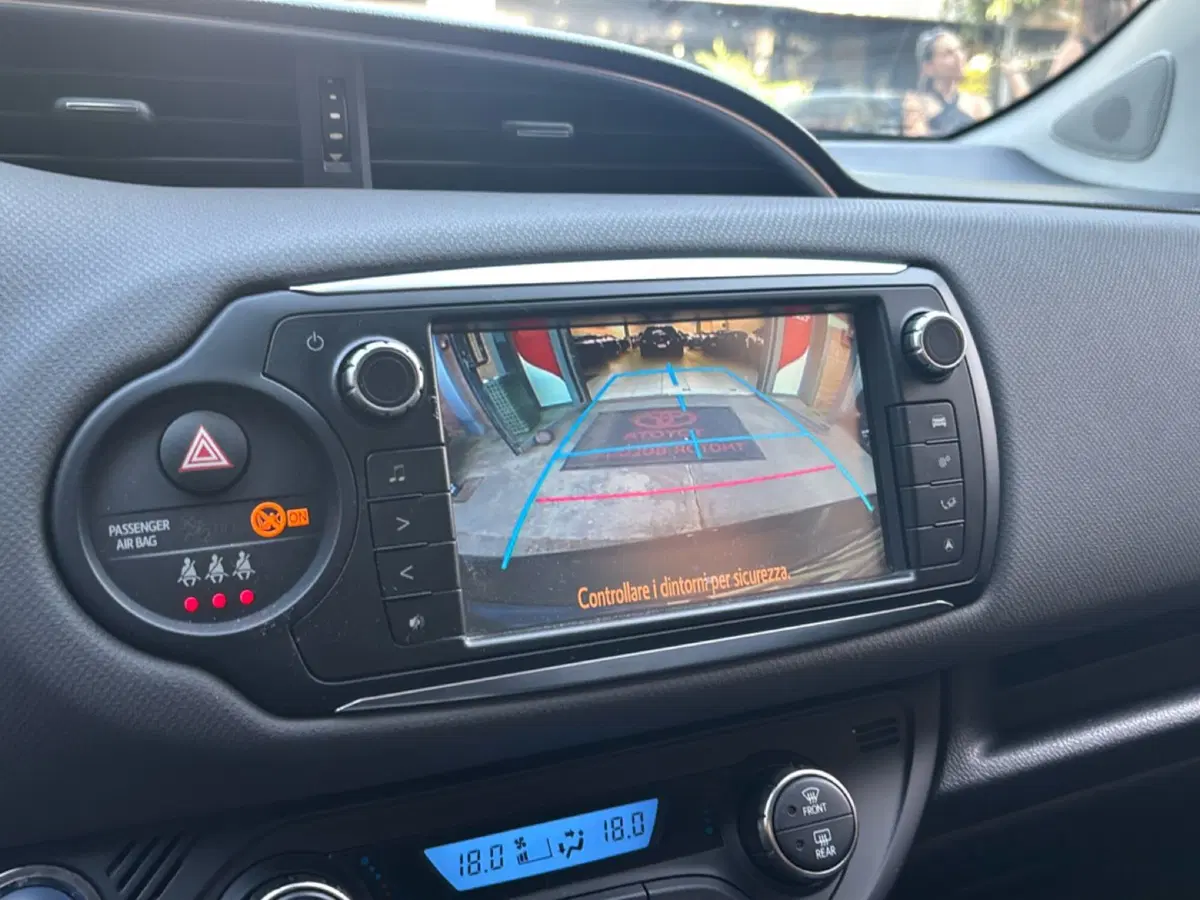 Toyota Yaris usata a Bologna (12)