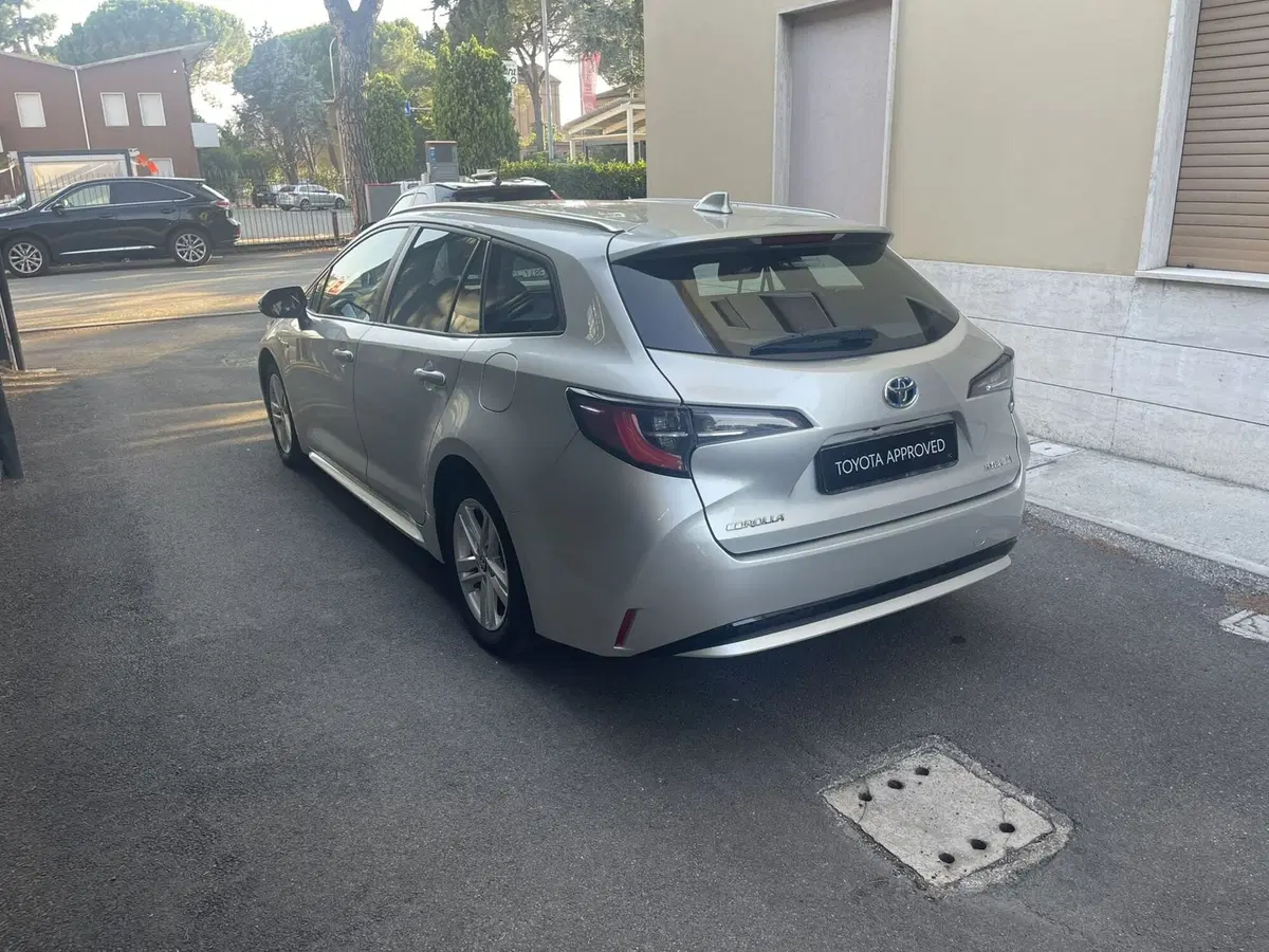 Toyota Corolla Touring Sports usata a Bologna (9)