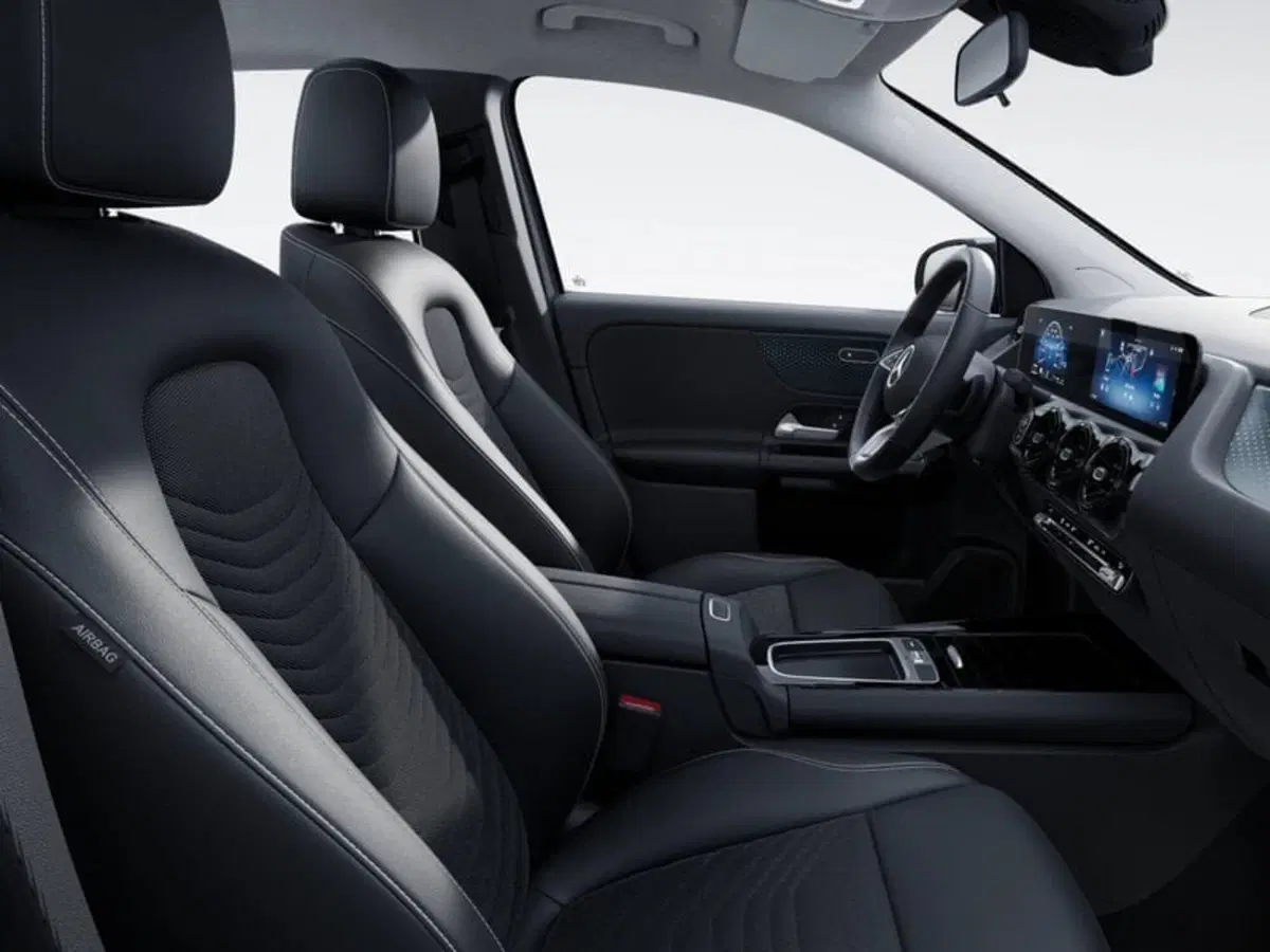 Mercedes-Benz GLA SUV nuova a Pisa (4)