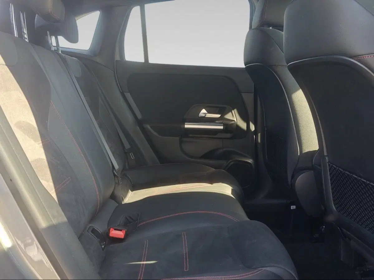 Mercedes-Benz GLA SUV usata a Pisa (11)