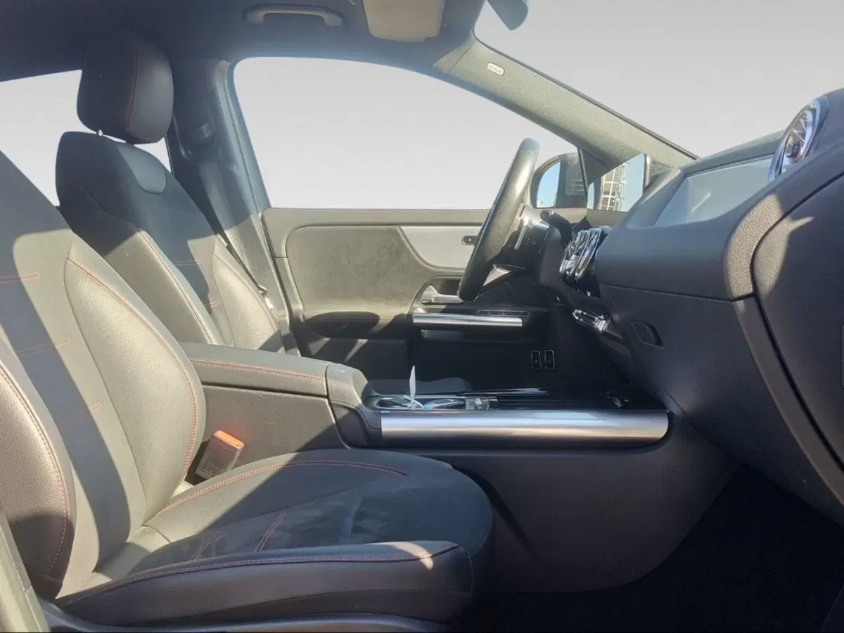 Mercedes-Benz GLA SUV usata a Pisa (12)