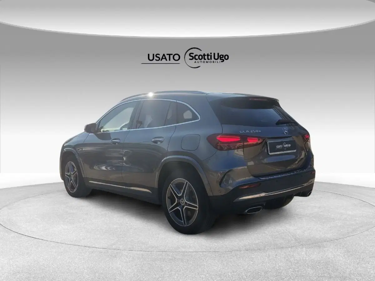 Mercedes-Benz GLA SUV usata a Pisa (4)