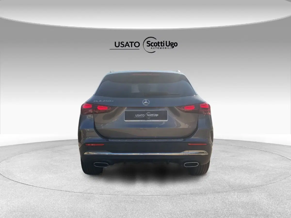 Mercedes-Benz GLA SUV usata a Pisa (5)