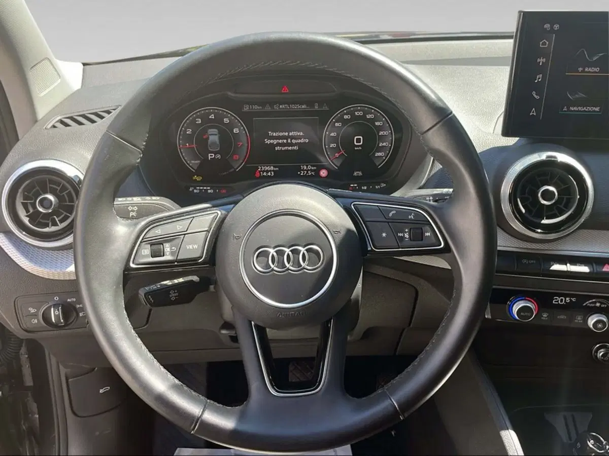 Audi Q2 usata a Siena (8)