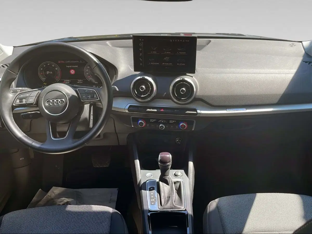 Audi Q2 usata a Siena (9)