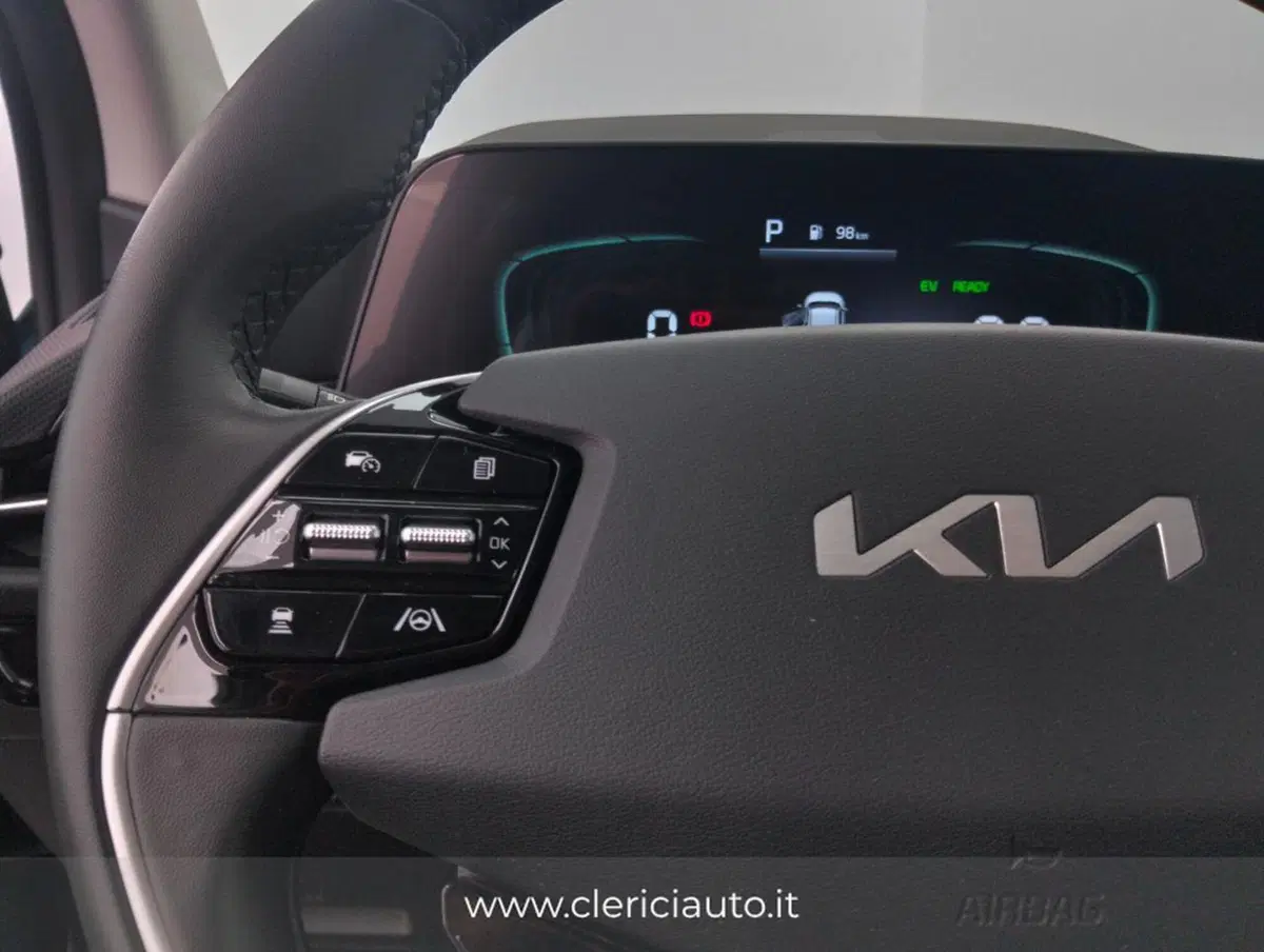 Kia Niro usata a Como (11)