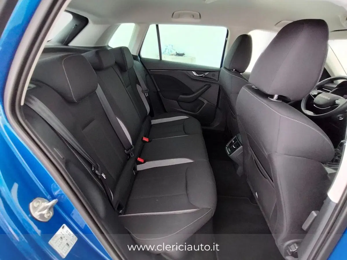 Skoda Kamiq usata a Como (5)