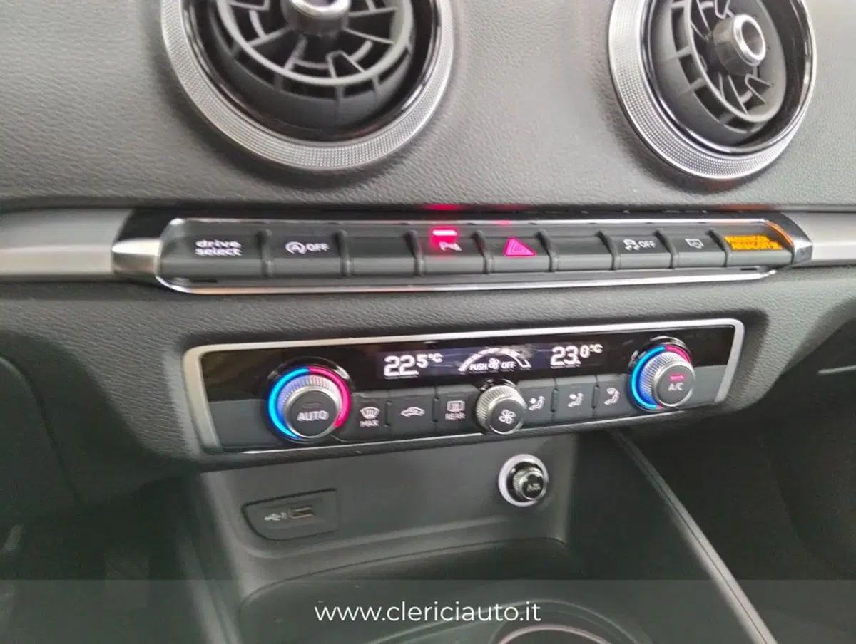 Audi A3 Sportback usata a Como (17)
