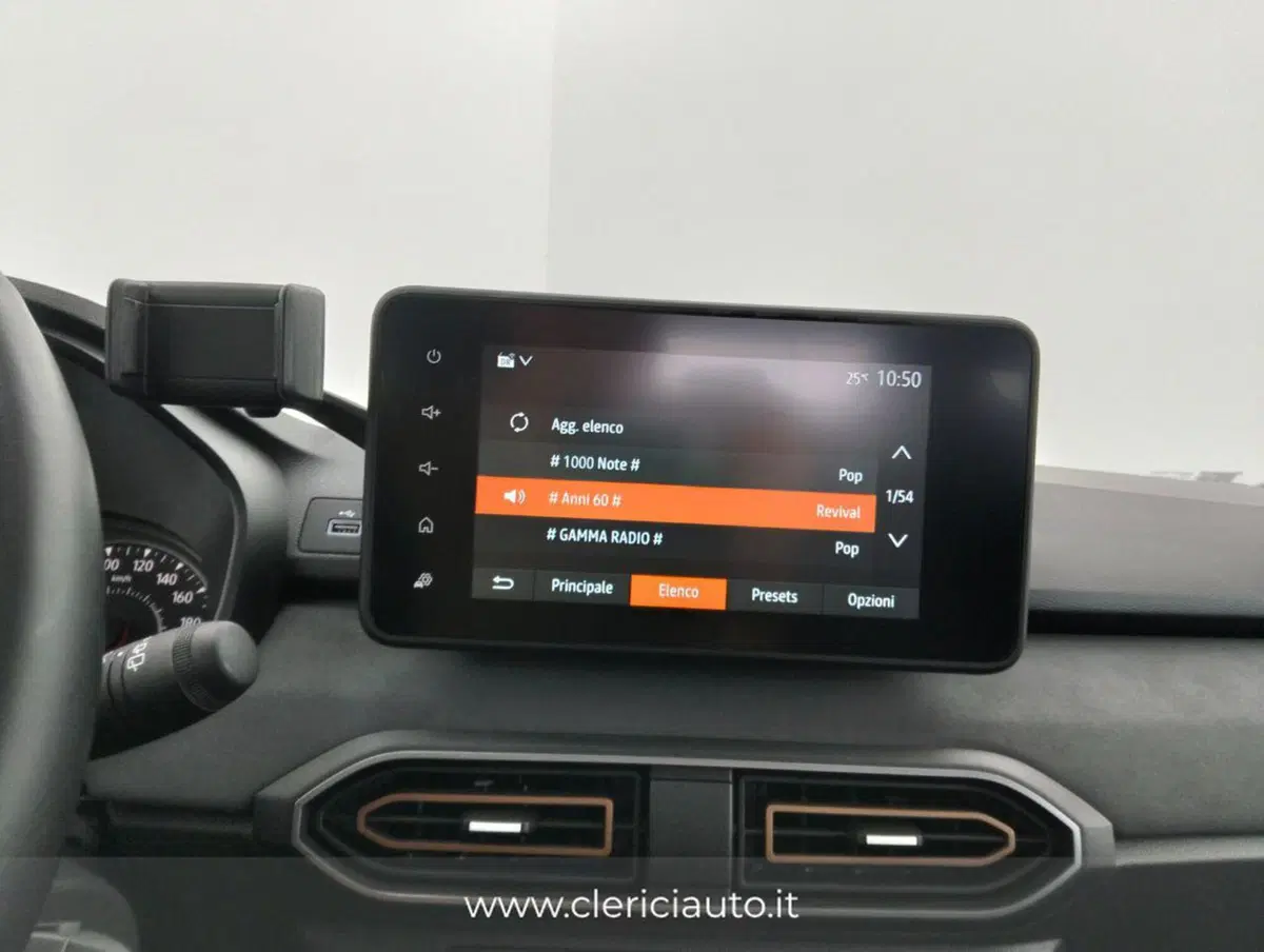 Dacia Jogger usata a Como (16)