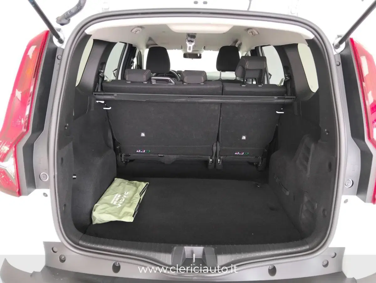 Dacia Jogger usata a Como (20)