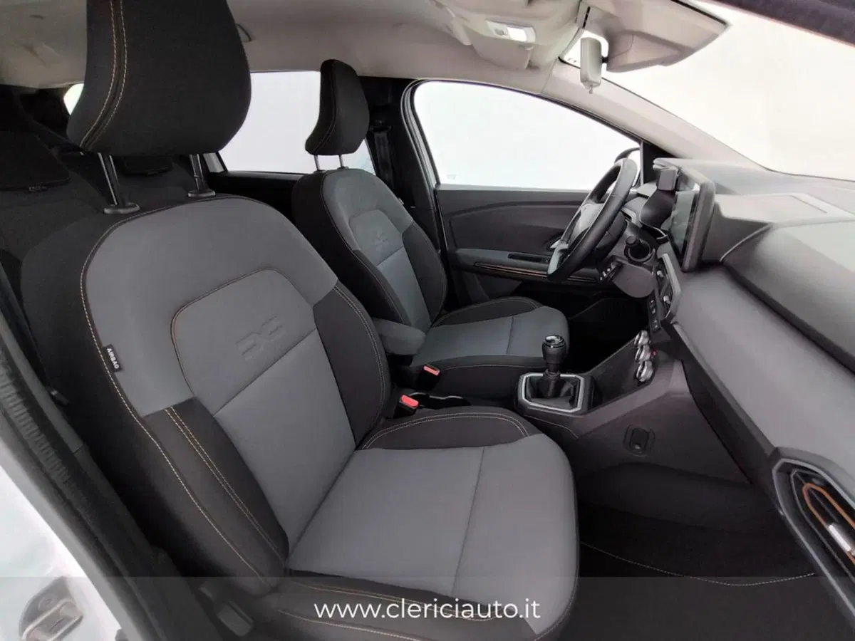 Dacia Jogger usata a Como (3)