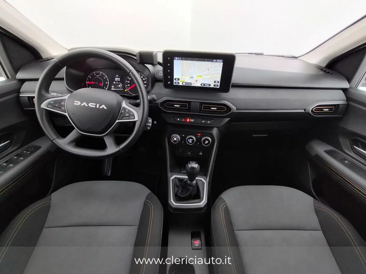 Dacia Jogger usata a Como (4)