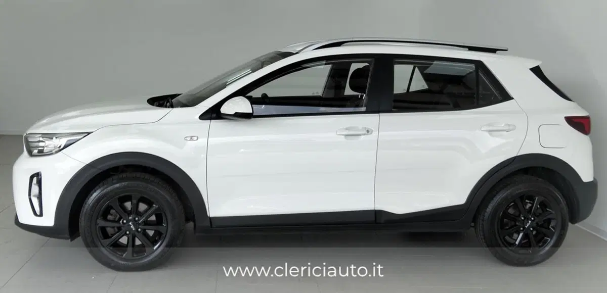 Kia Stonic usata a Como (8)