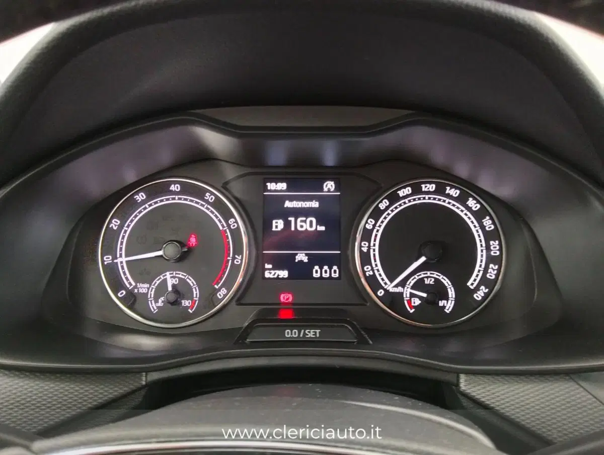 Skoda Kamiq usata a Como (12)