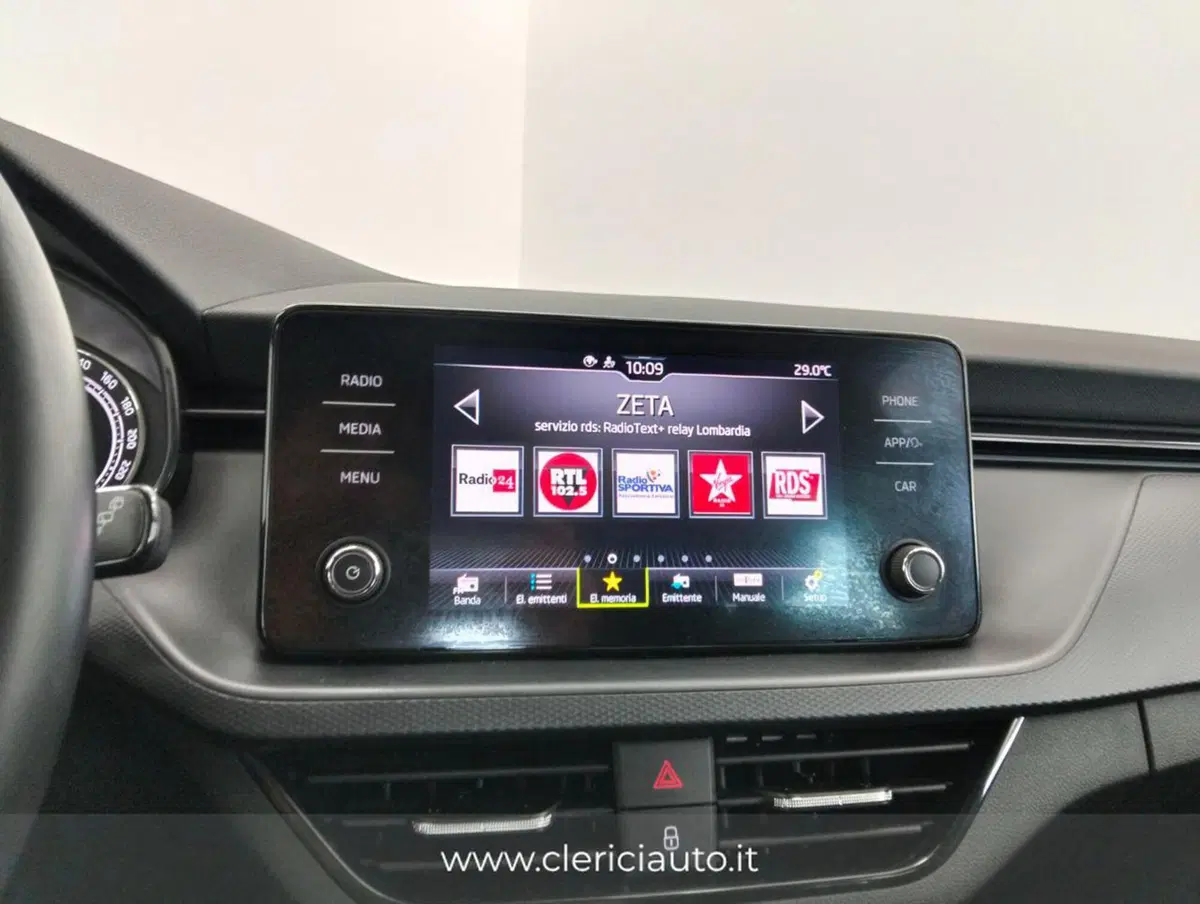 Skoda Kamiq usata a Como (13)