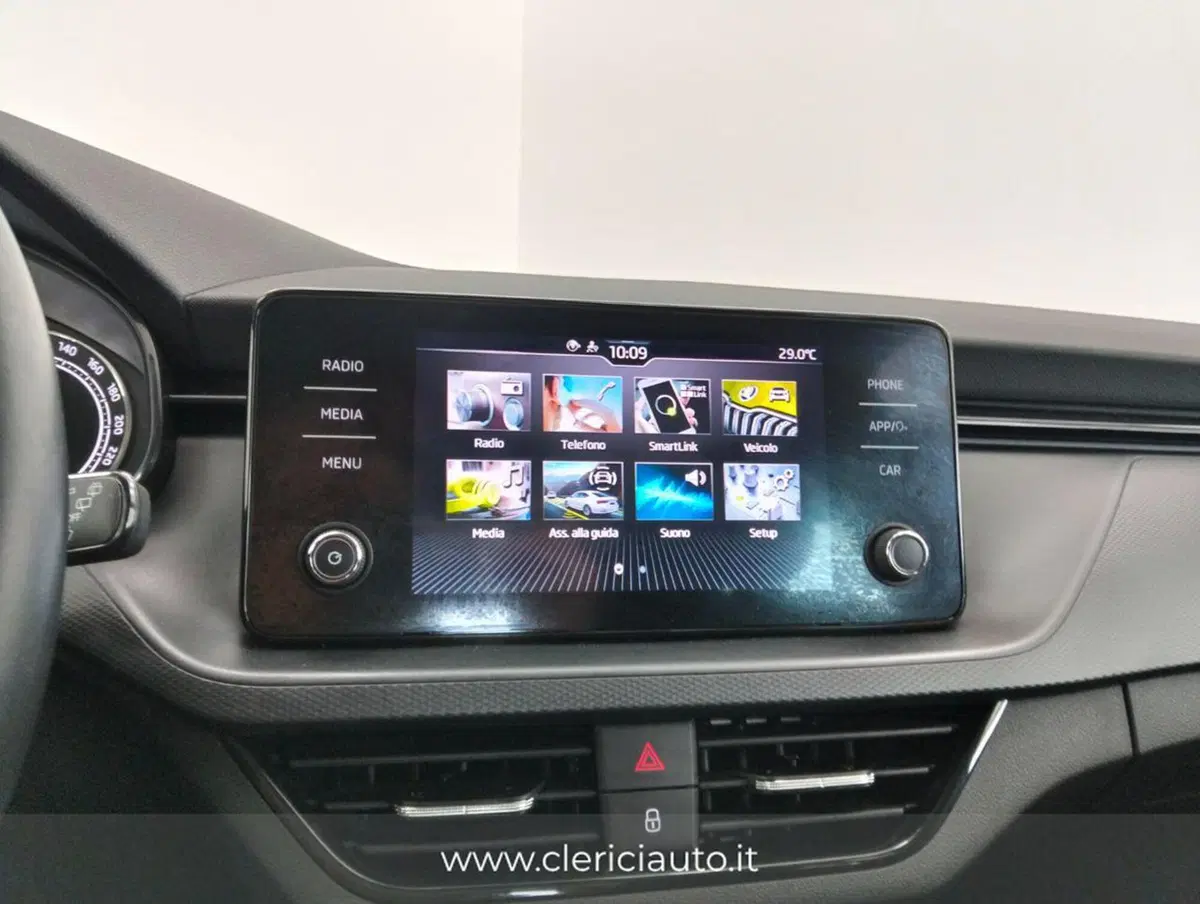 Skoda Kamiq usata a Como (14)