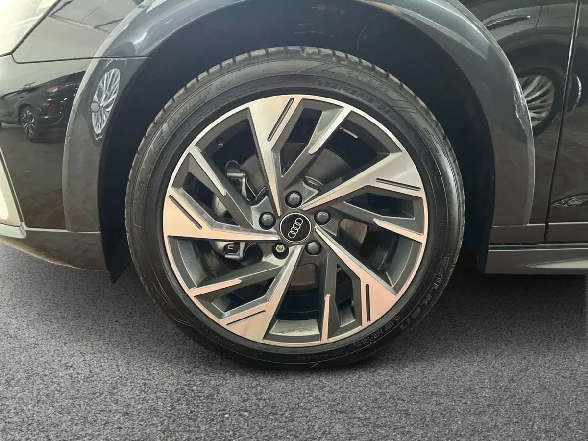 Audi A3 allstreet nuova a Lecce (6)