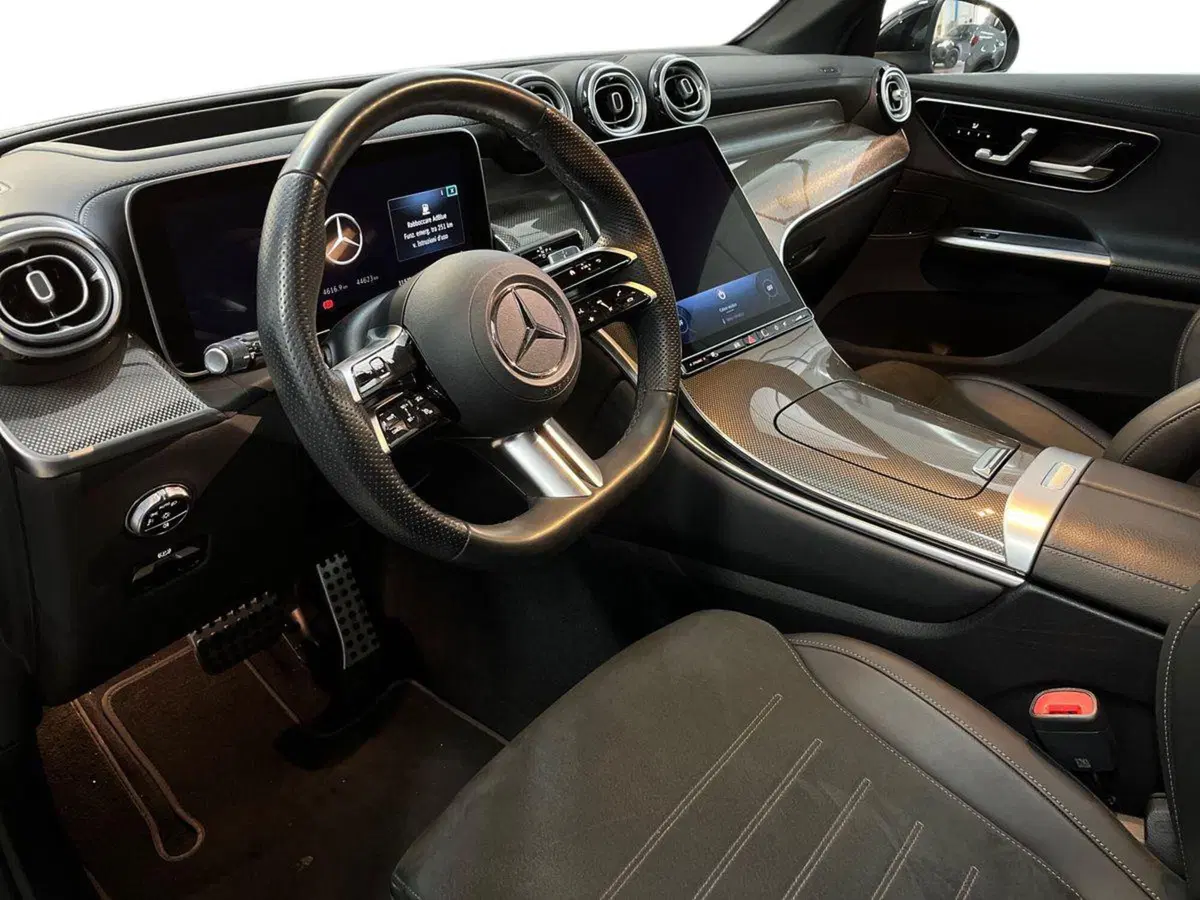 Mercedes-Benz GLC SUV usata a Bari (10)