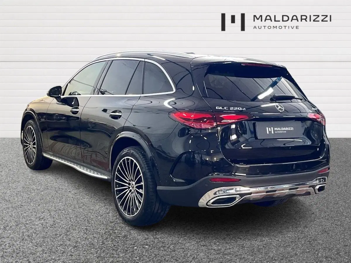 Mercedes-Benz GLC SUV usata a Bari (4)