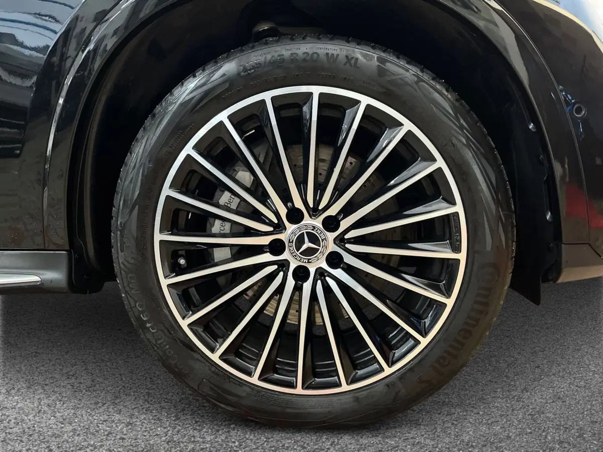Mercedes-Benz GLC SUV usata a Bari (6)