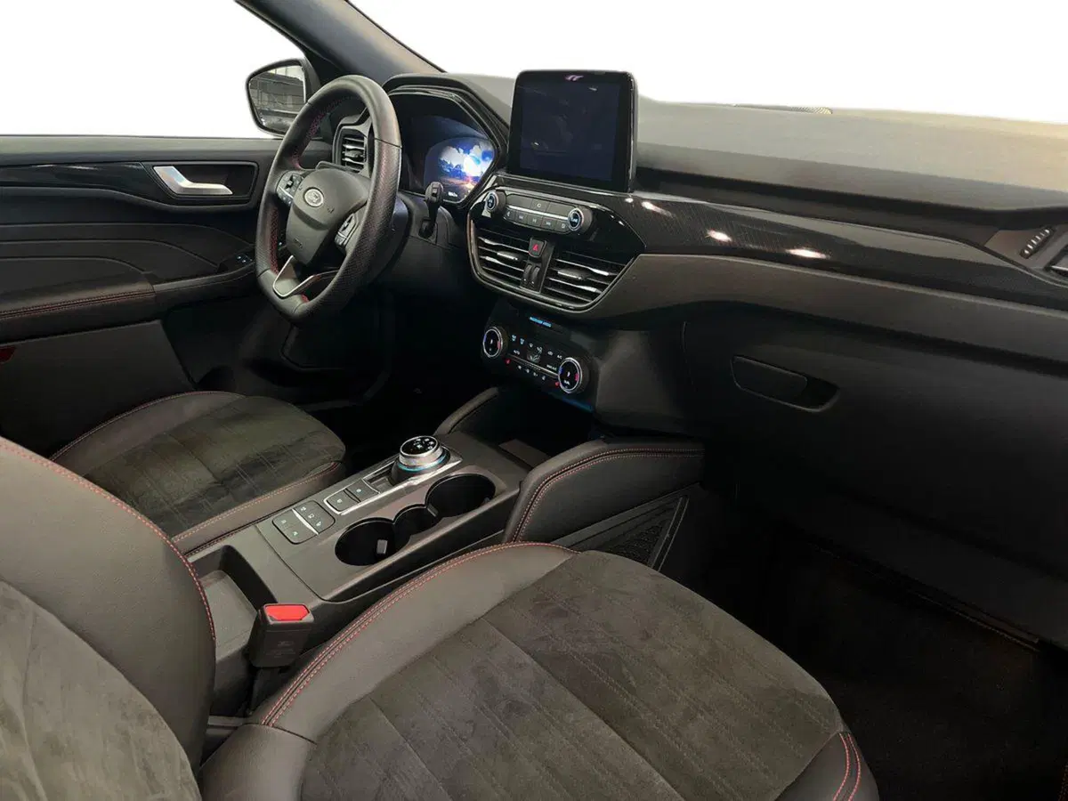 Ford Kuga usata a Bari (9)