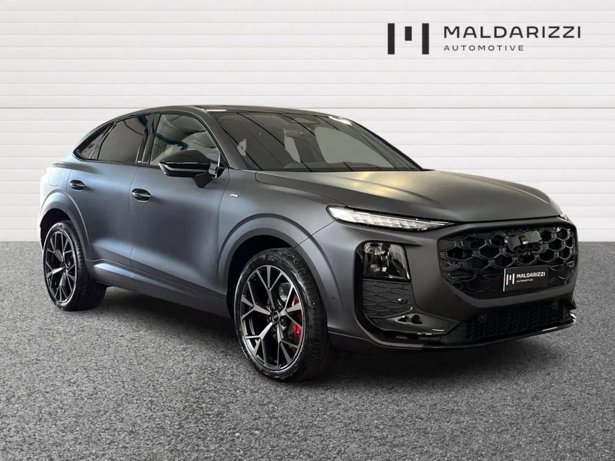 Audi Q3 Sportback nuova a Bari