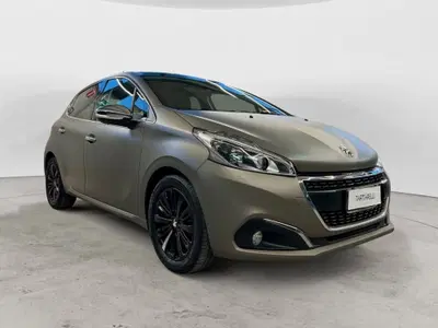 Peugeot 208 75 5 porte Allure del 2016 usata a Monopoli