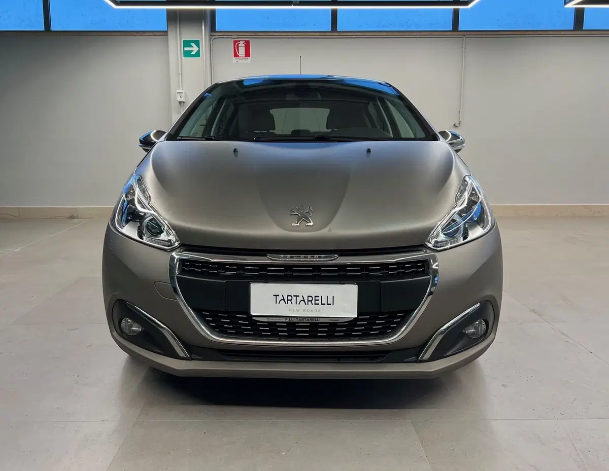 Peugeot 208 usata a Bari (2)