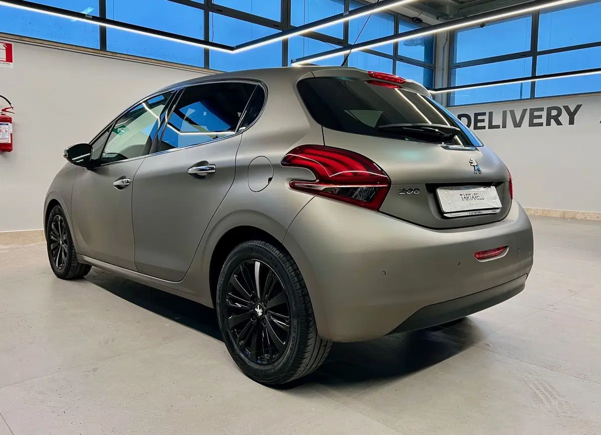 Peugeot 208 usata a Bari (6)