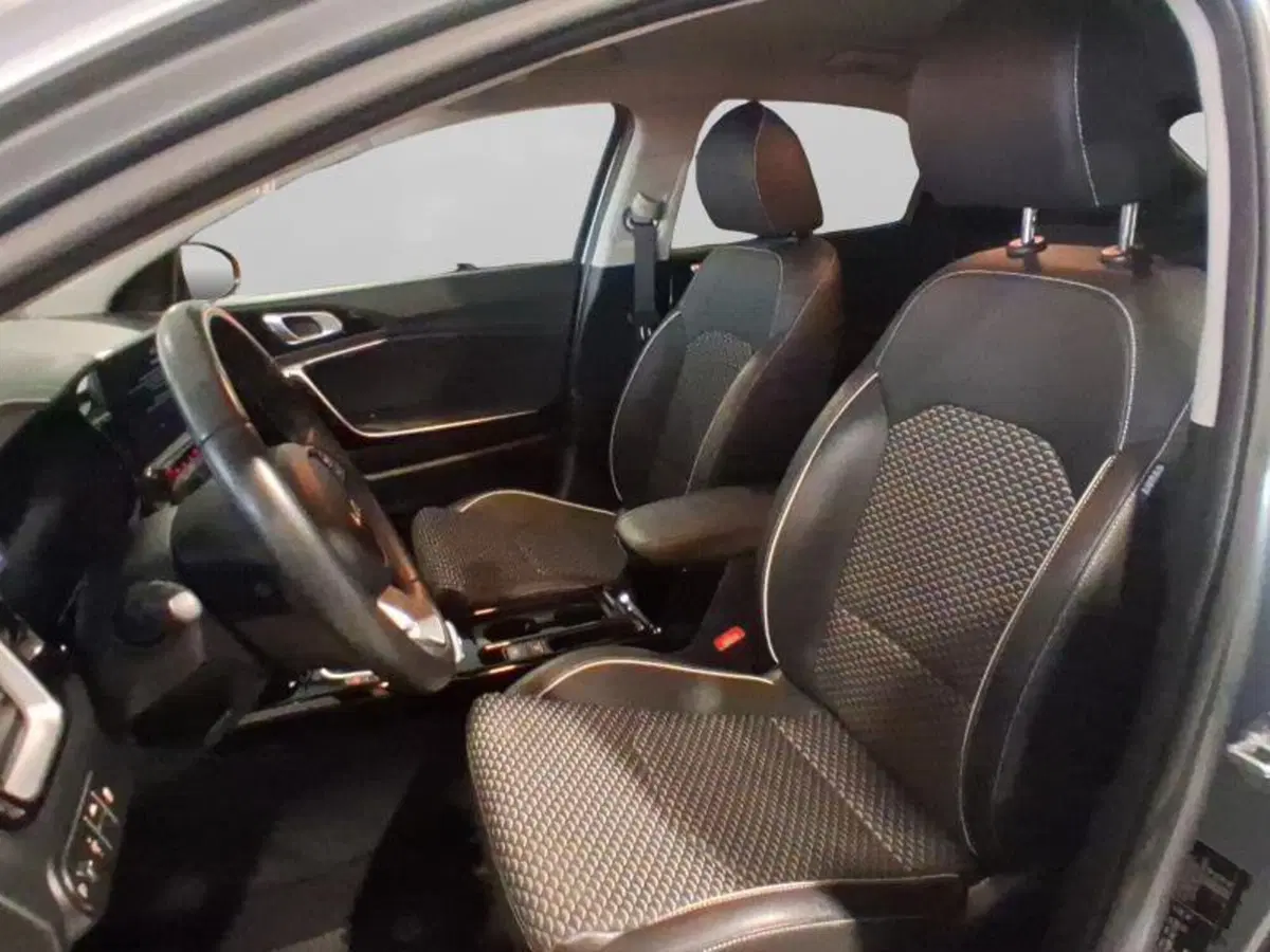 Kia XCeed usata a Genova (9)