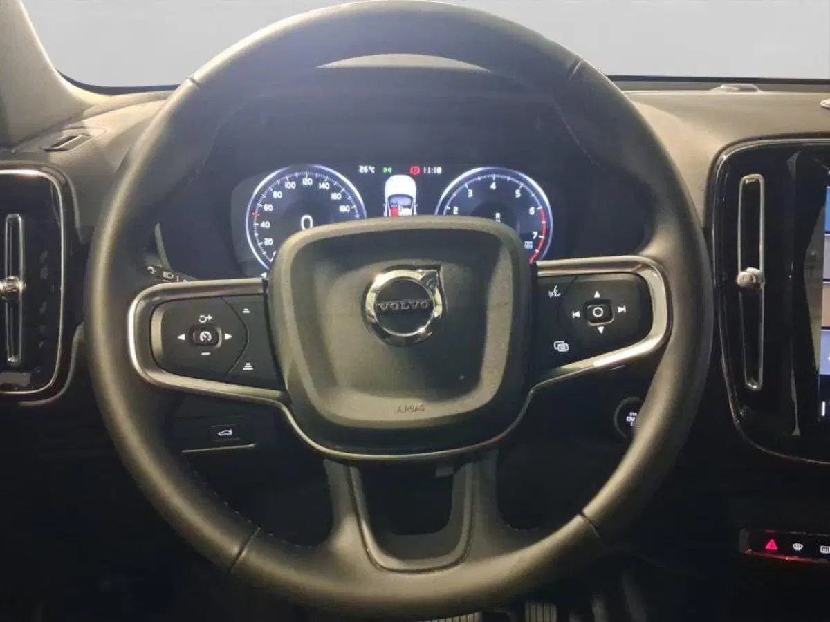 Volvo XC40 usata a Genova (14)