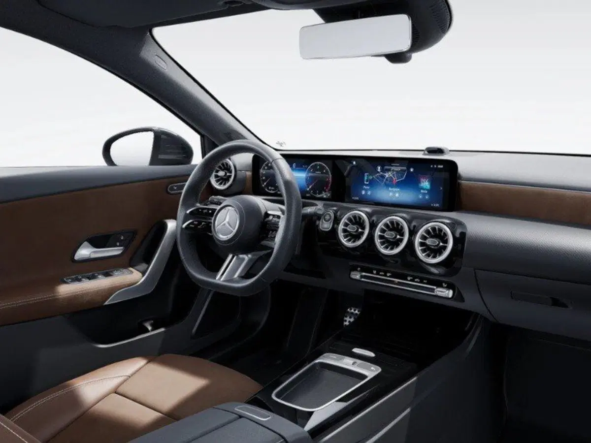 Mercedes-Benz Classe A nuova a Ancona (12)
