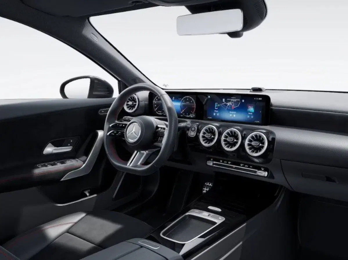 Mercedes-Benz Classe A nuova a Ancona (12)