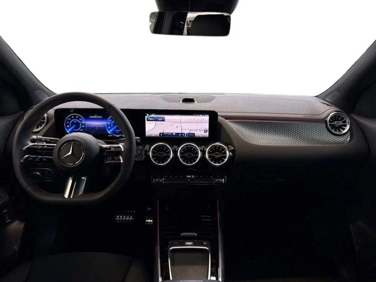 Mercedes-Benz EQA nuova a Ancona (10)