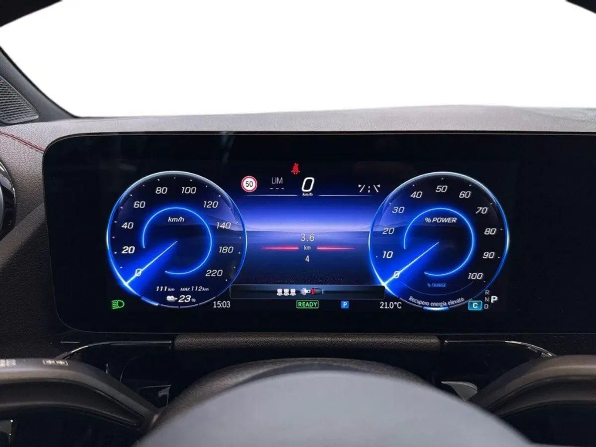 Mercedes-Benz EQA nuova a Ancona (9)
