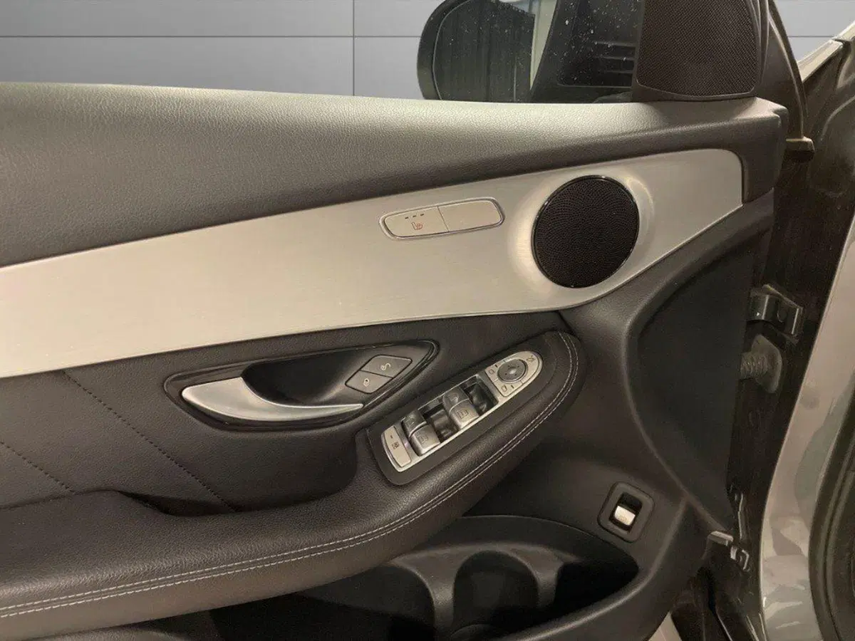 Mercedes-Benz GLC SUV usata a Ancona (17)