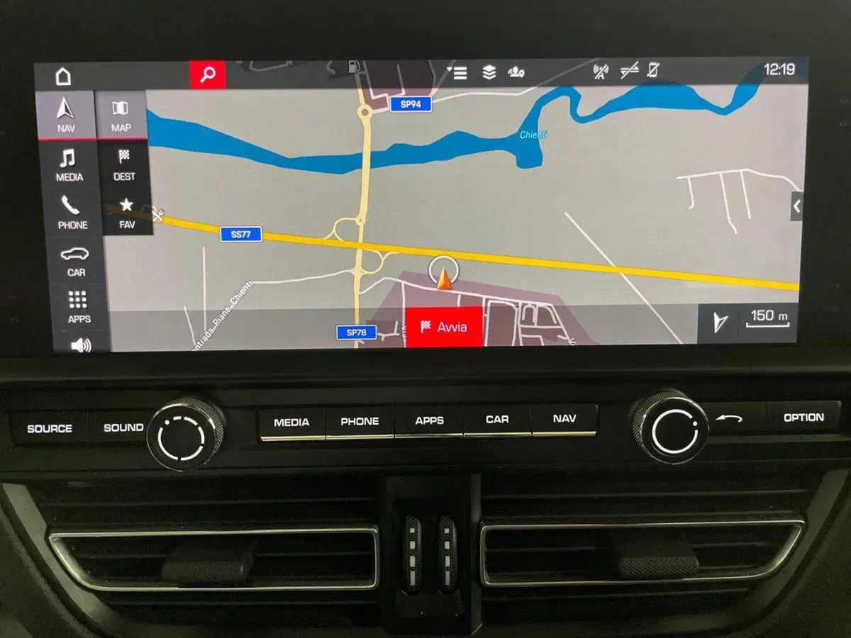 Porsche Macan usata a Macerata (15)