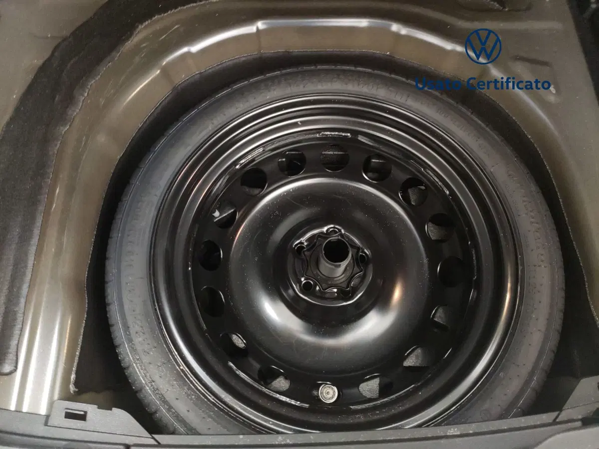 Volkswagen Taigo usata a Avellino (15)
