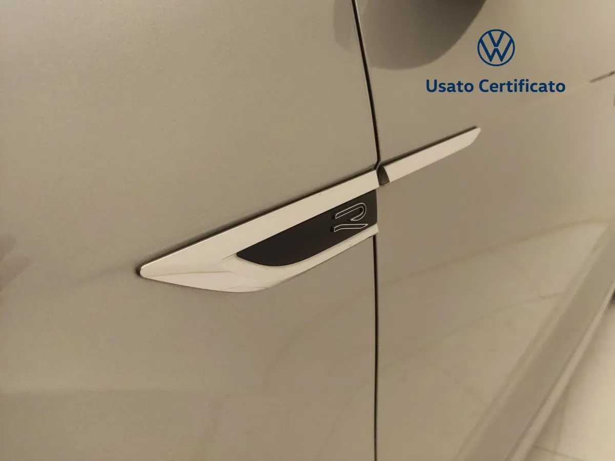 Volkswagen T-Roc usata a Avellino (12)