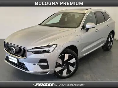 Volvo XC60 T6 Recharge AWD Plug-in Hybrid aut. Ultimate Bright del 2024 usata a Casalecchio di Reno