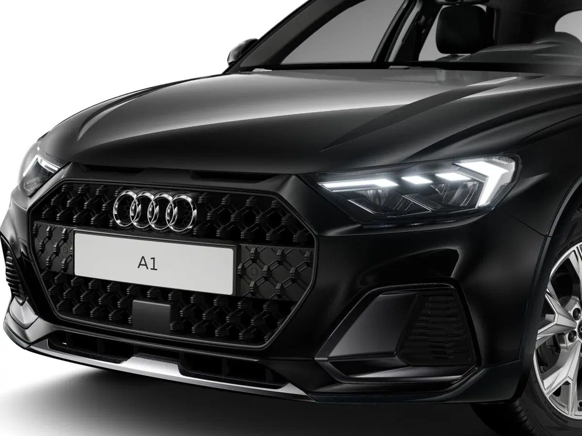 Audi A1 allstreet usata a Asti (7)