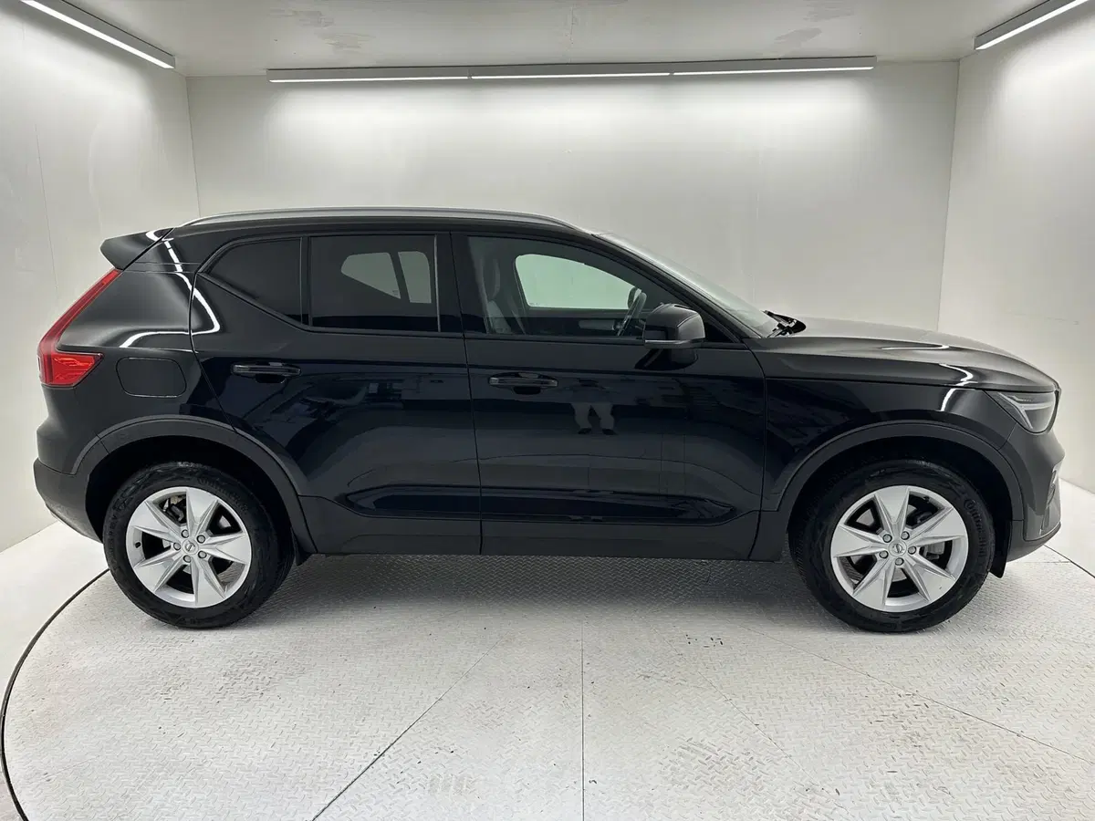Volvo XC40 usata a Bergamo (6)