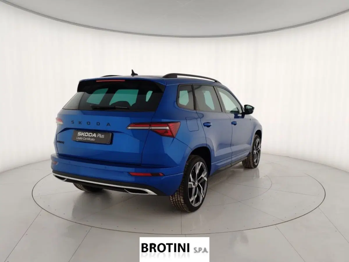 Skoda Karoq nuova a Massa-Carrara (3)