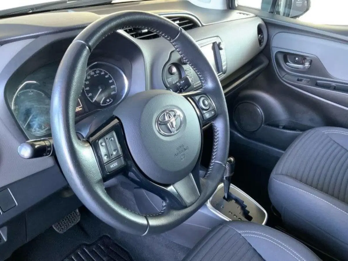 Toyota Yaris usata a Arezzo (9)
