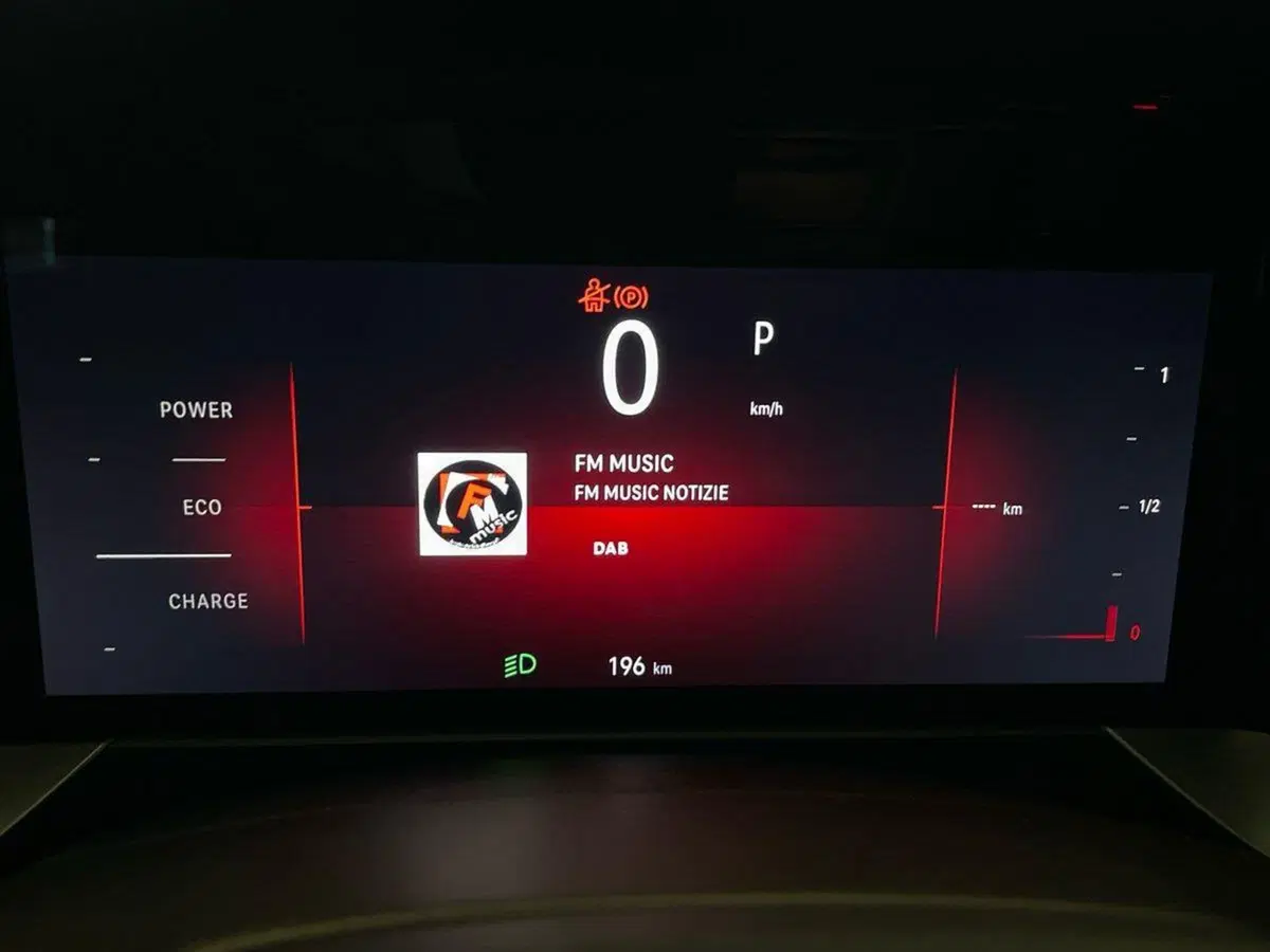 Opel Mokka nuova a Salerno (12)