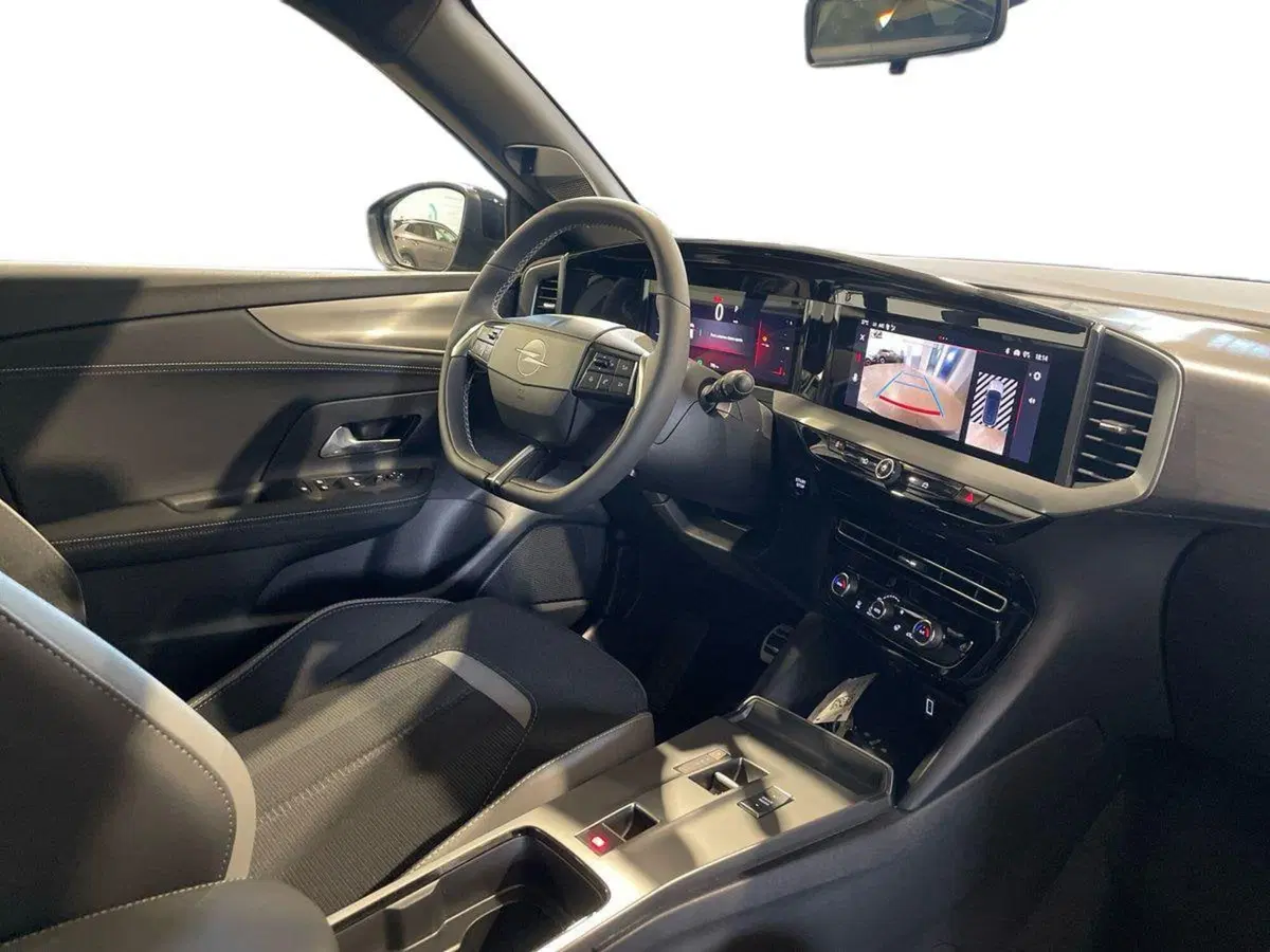 Opel Mokka nuova a Salerno (15)