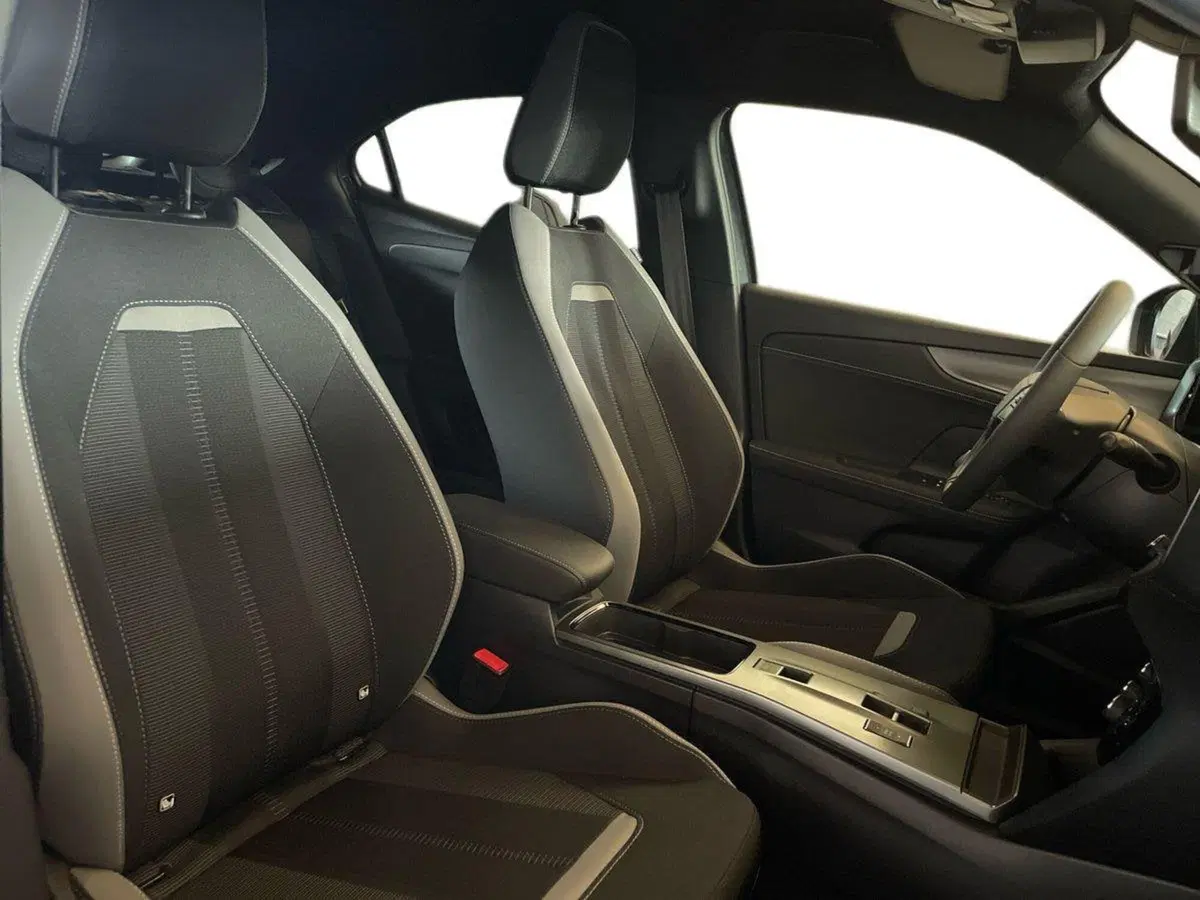 Opel Mokka nuova a Salerno (16)