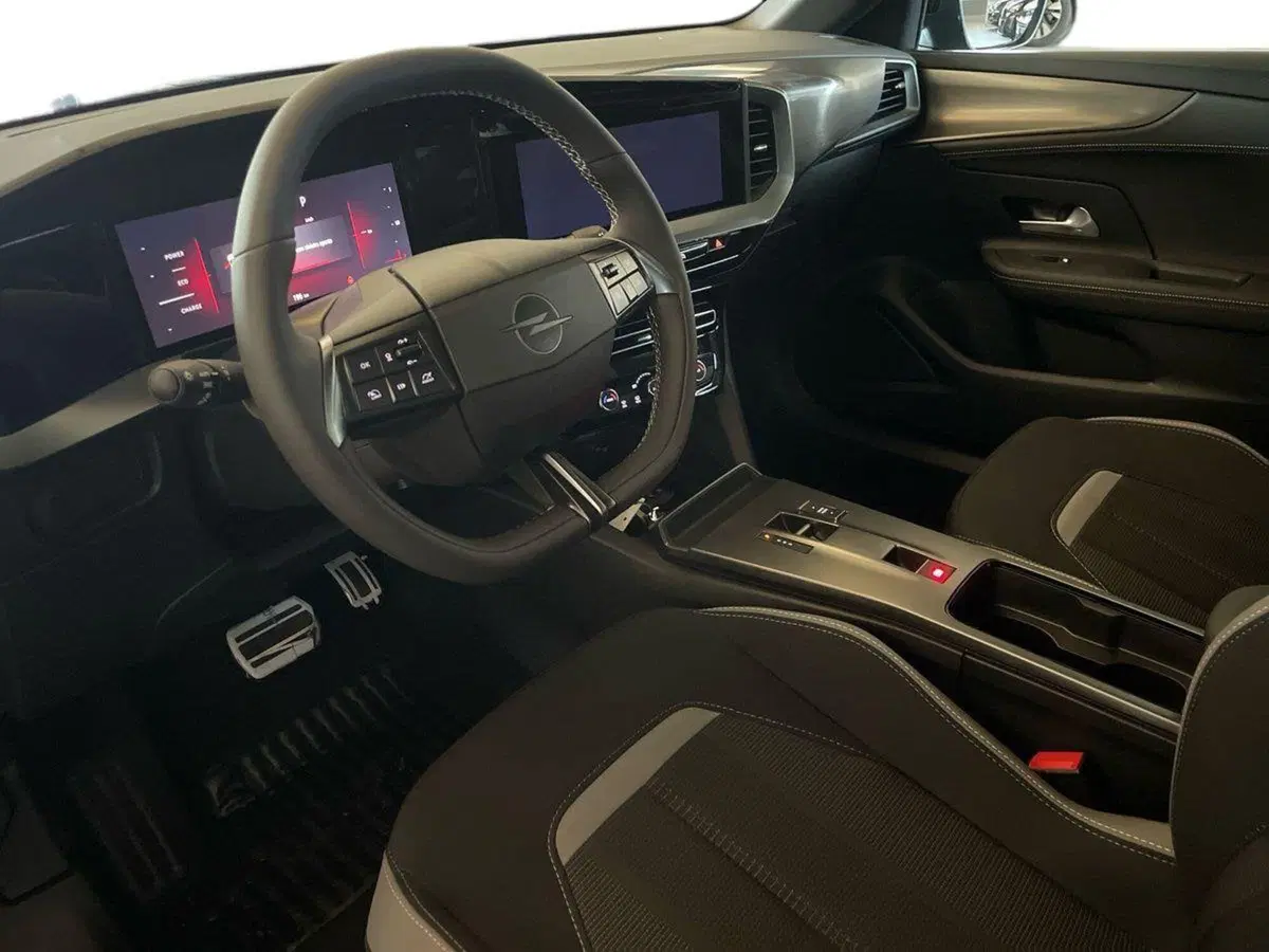 Opel Mokka nuova a Salerno (9)